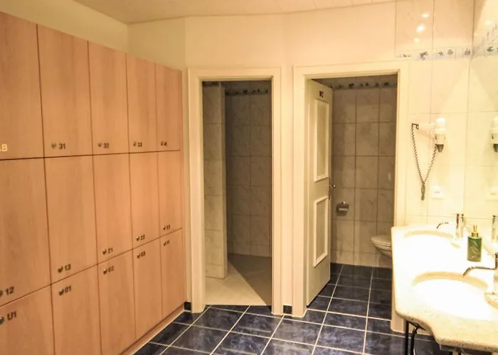 公寓 Chateau B-4 By Interhome 萨斯费