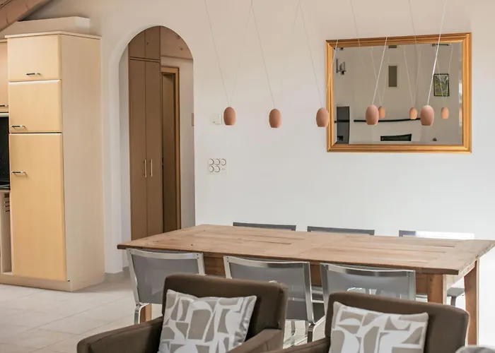 公寓 Chateau B-4 By Interhome *